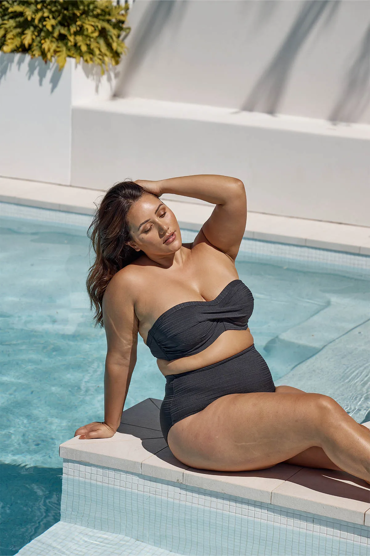 Black Aria Botticelli Bandeau D / DD Cup Underwire Bikini Top