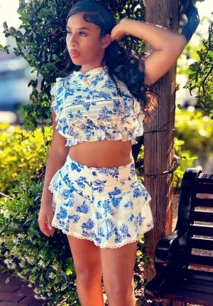 Blue and White Floral Print Pintuck Front Cap Sleeve Crop Top