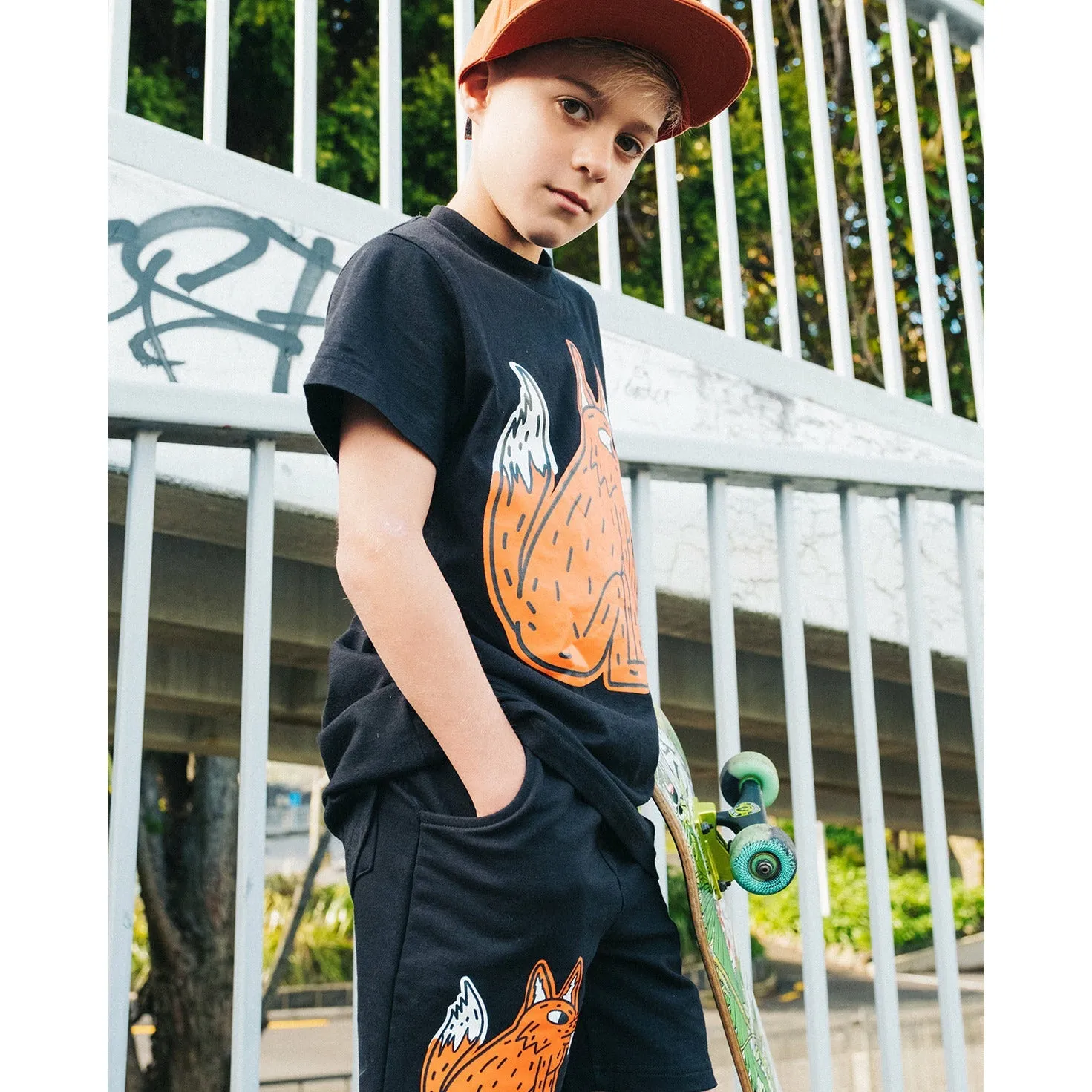 BOB Shorts Mr Fox Black