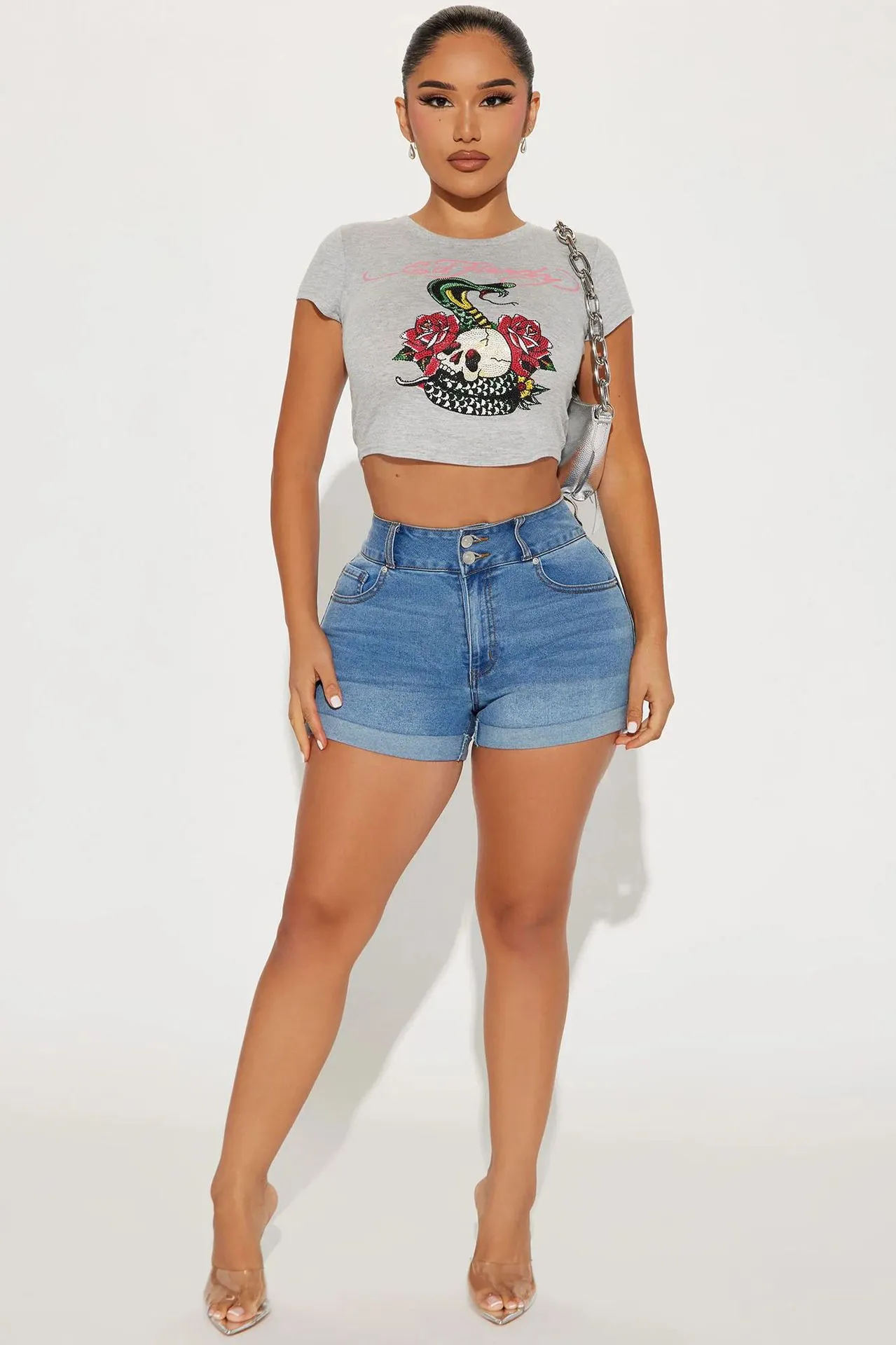 Classic High-Waisted Plus-Size Denim Shorts for Casual Style