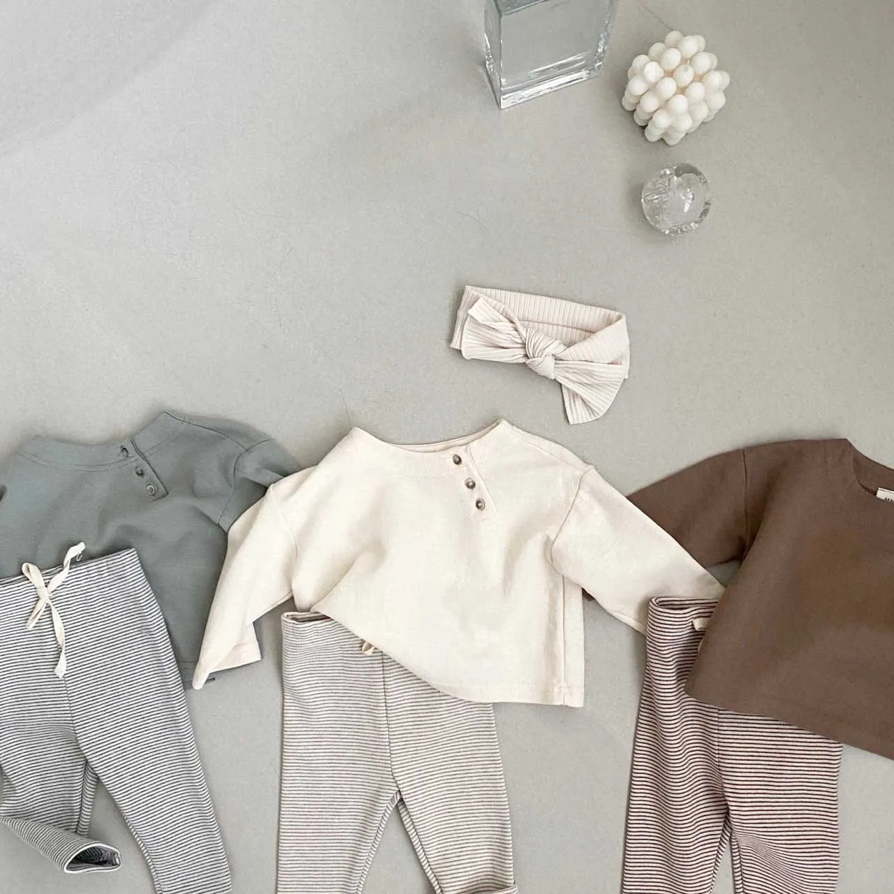 Dakota Stripe baby leggings | Grey