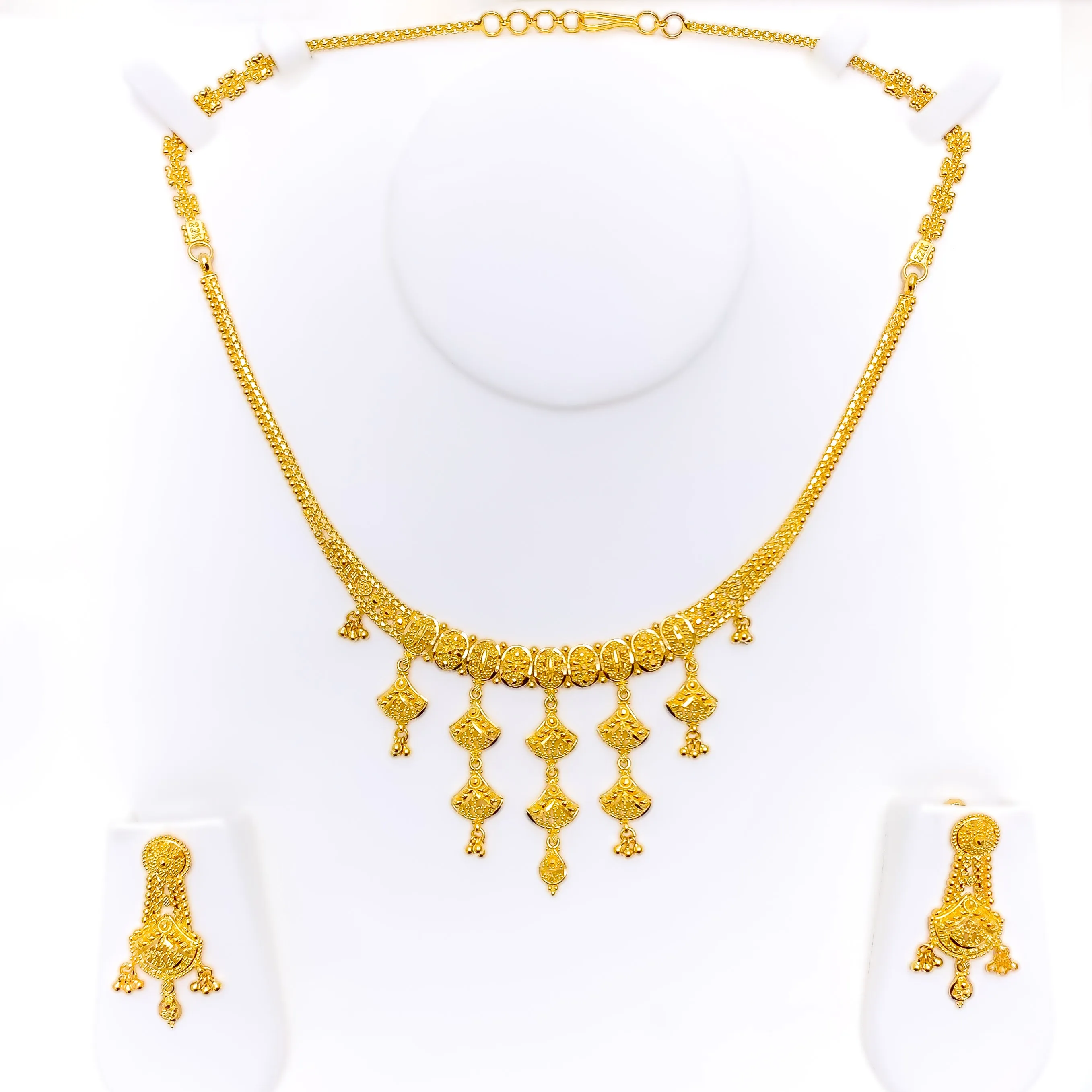 Dynamic Dangling Tassel 22k Gold Necklace Set