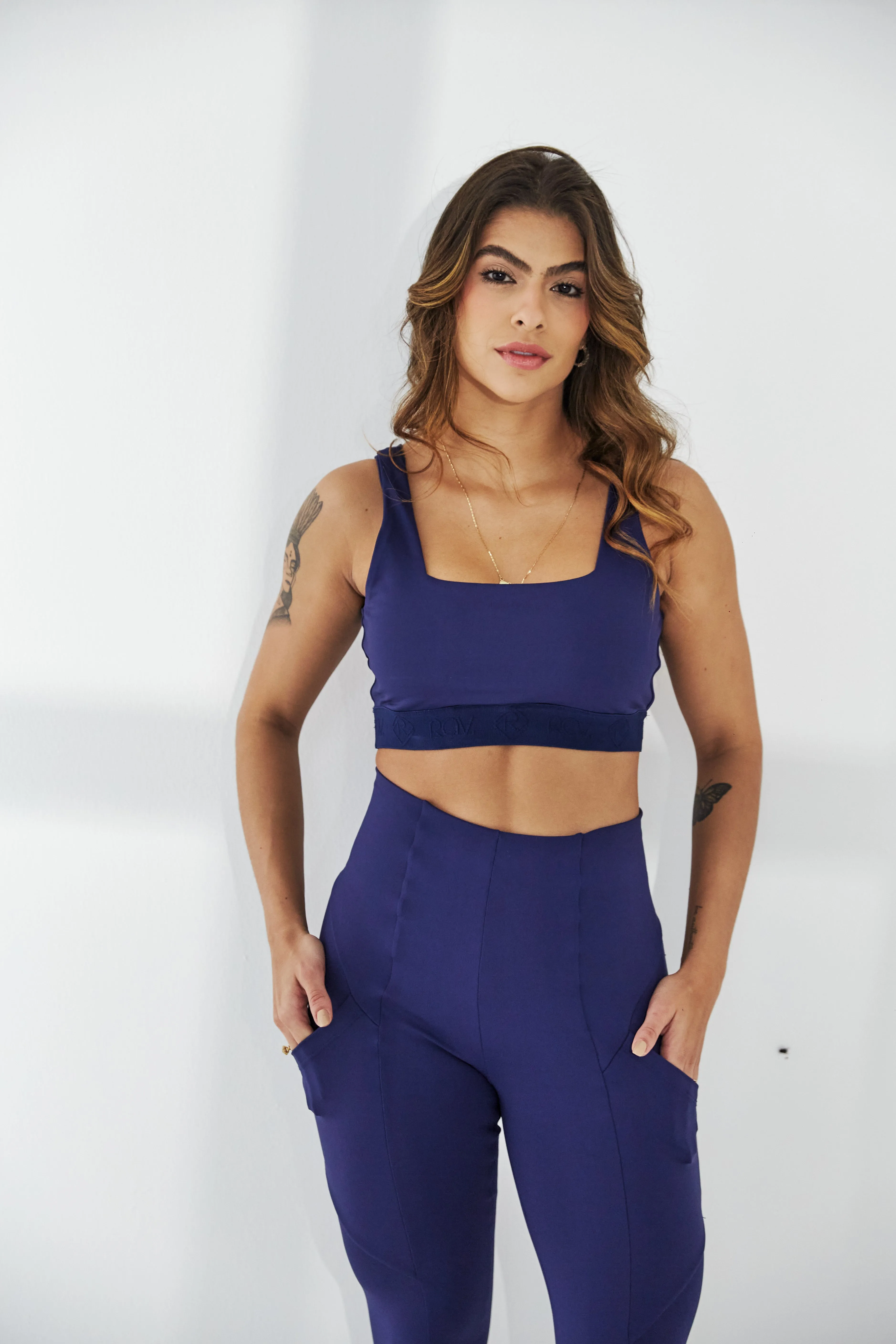 Essential Sculpt High-Waist Leggings - 7/8 Length with Invisible Side Pocket for Active and Everyday Wear