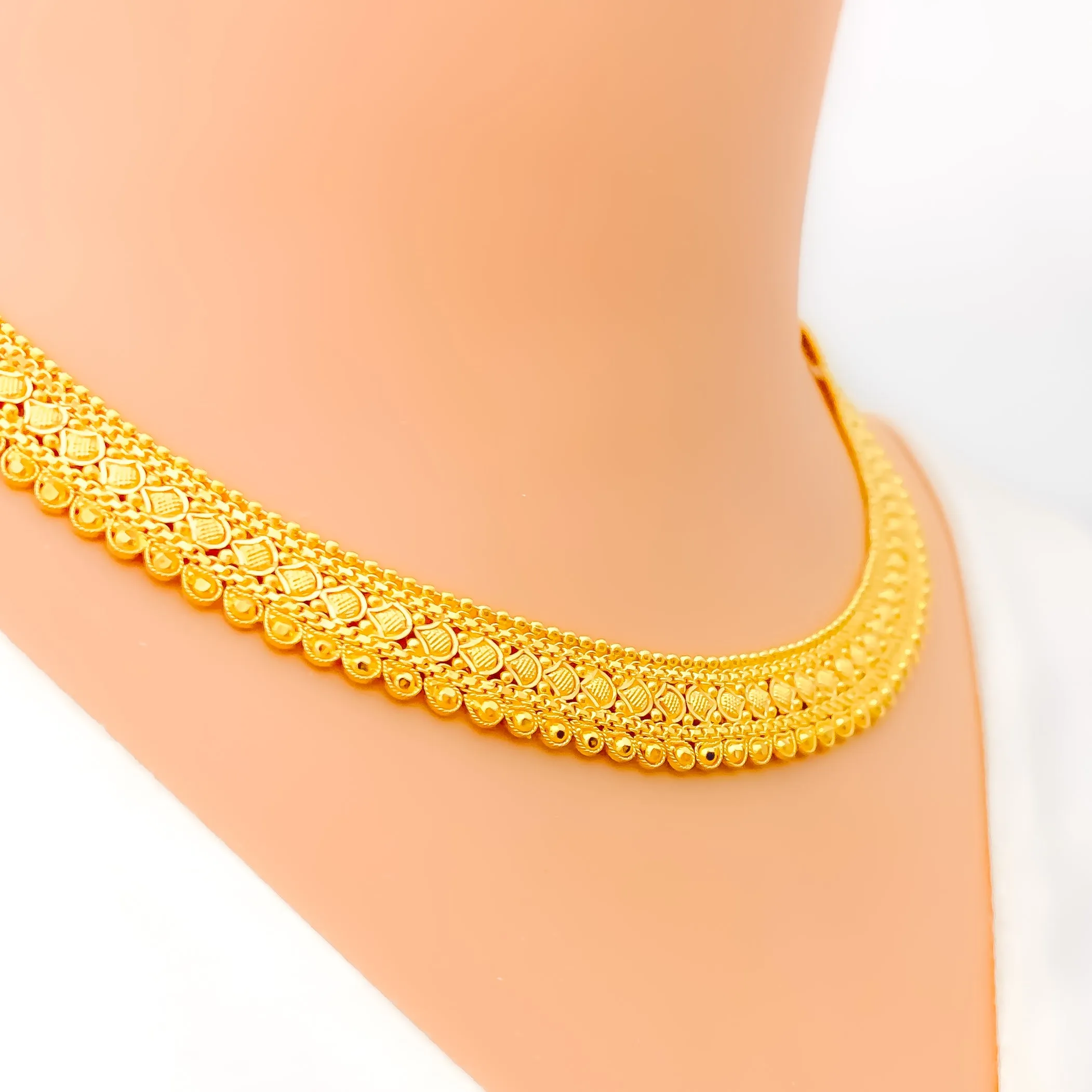 Festive Traditional Checkered 22k Gold Necklace Set