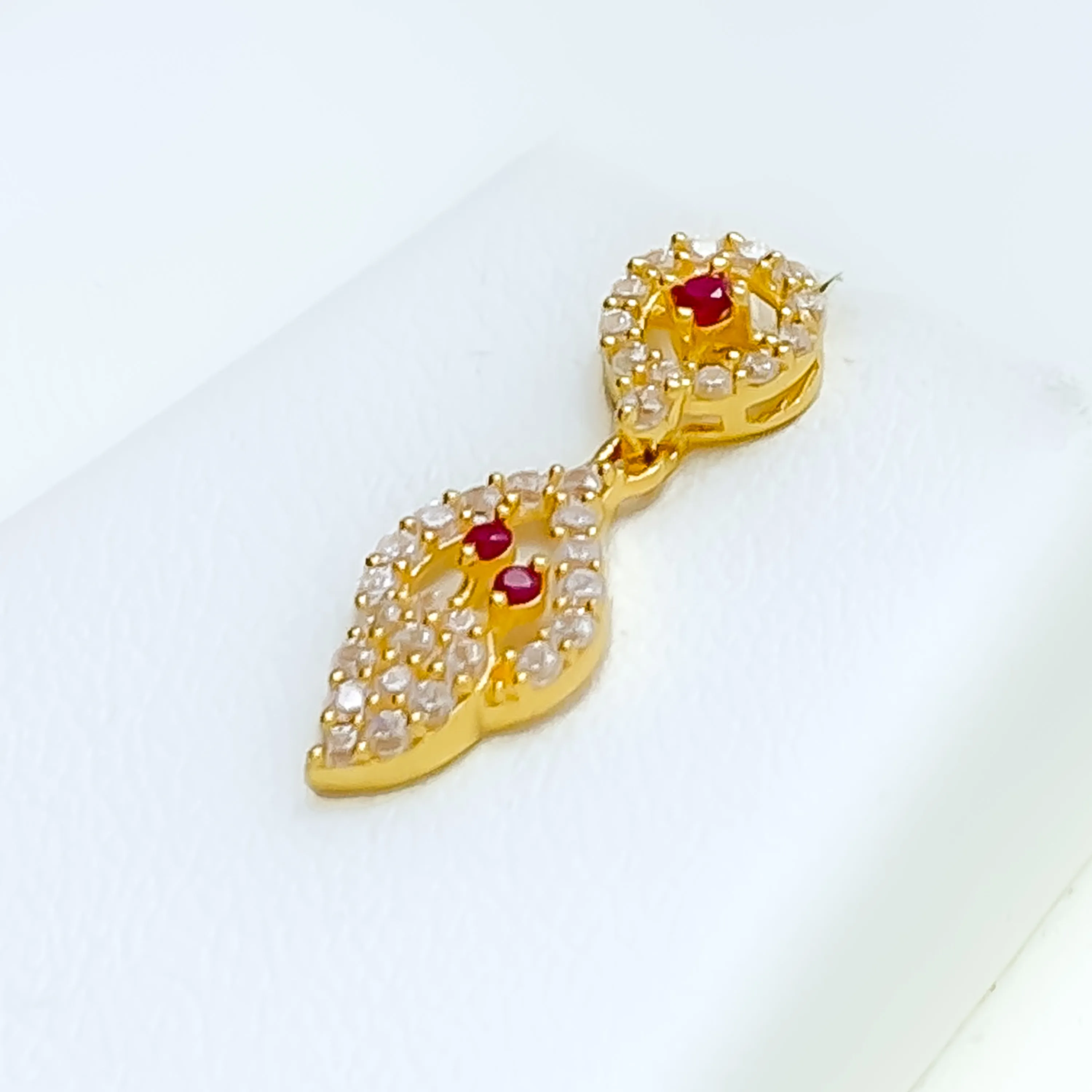 Glimmering Opulent 22k Gold Ornamental CZ Necklace Set