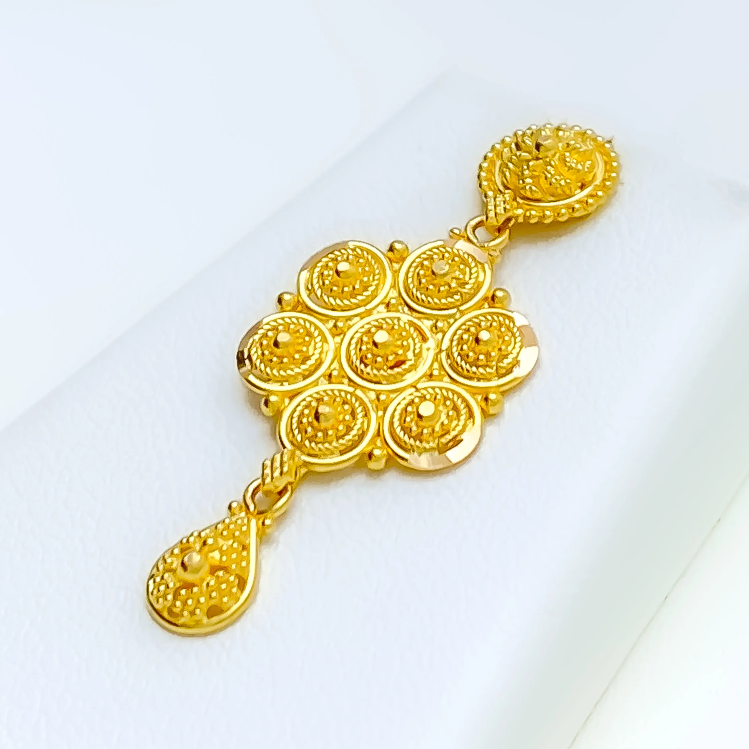 Gorgeous Blooming Flower 22k Gold Necklace Set