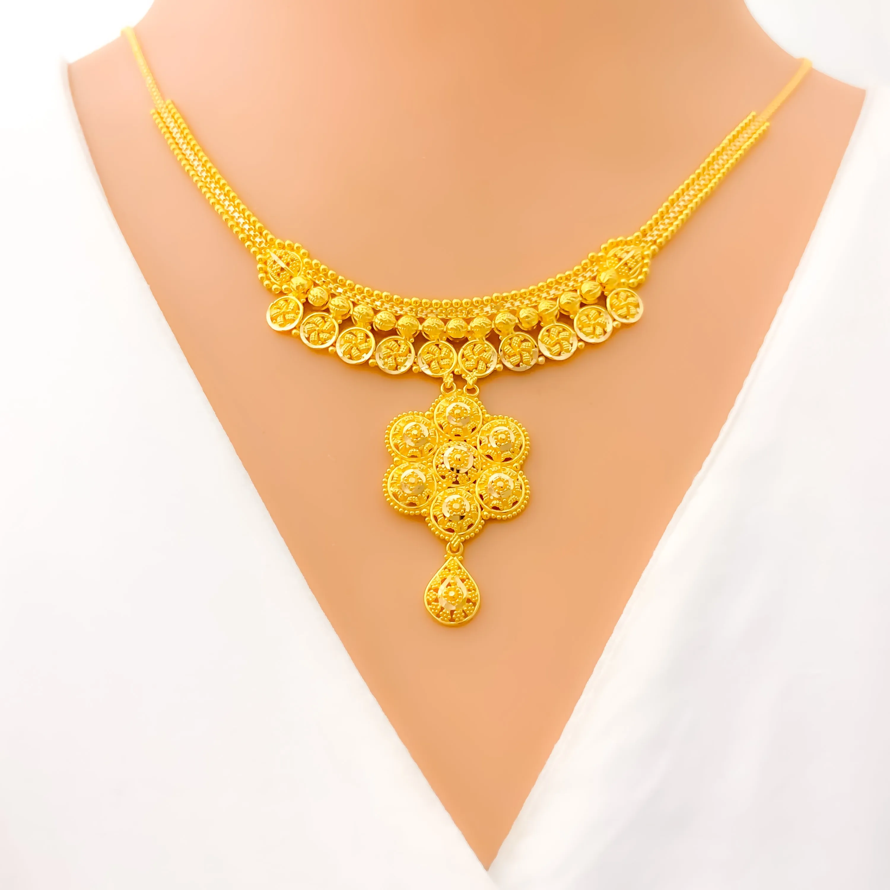 Gorgeous Blooming Flower 22k Gold Necklace Set