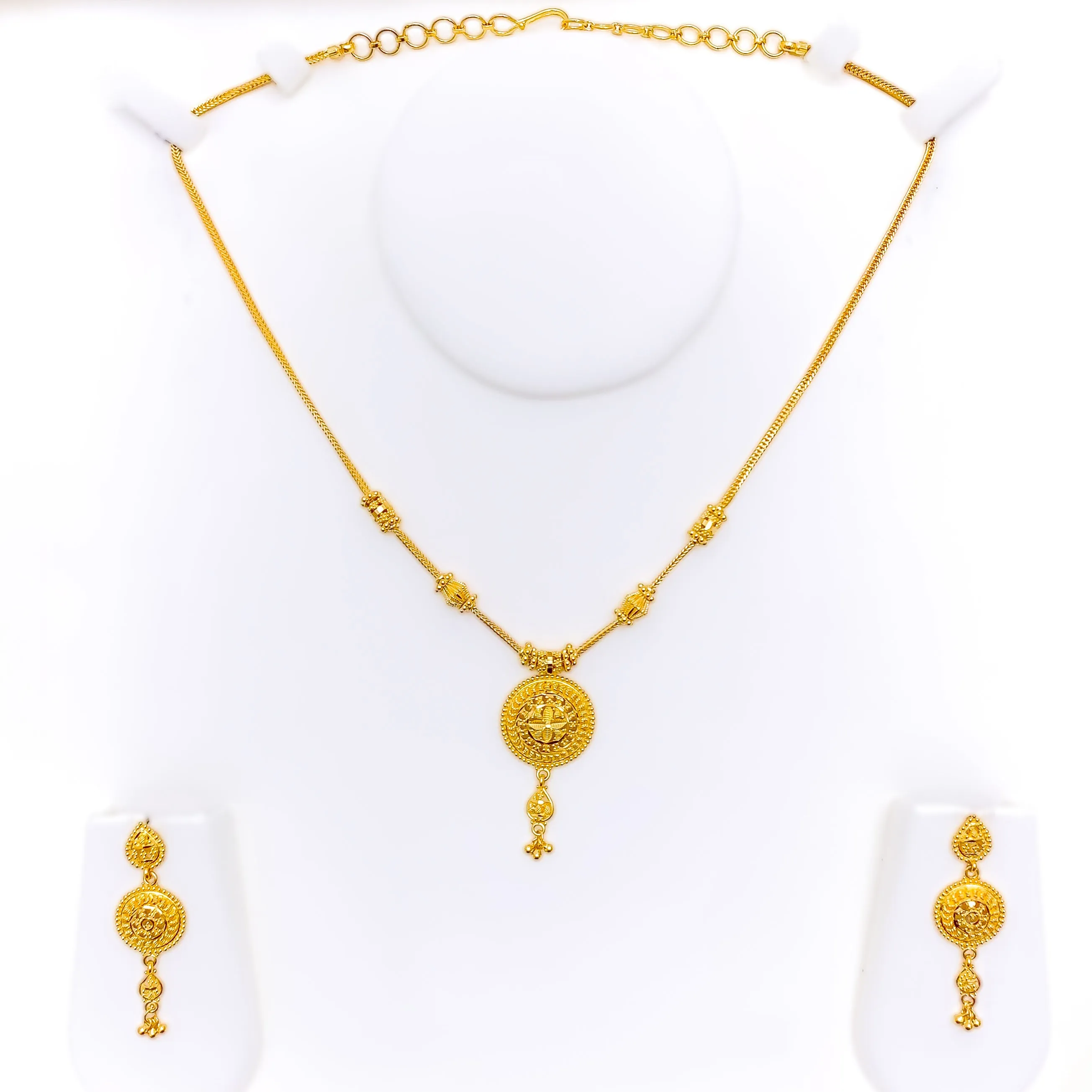 Graceful Floral Dome 22k Gold Necklace Set