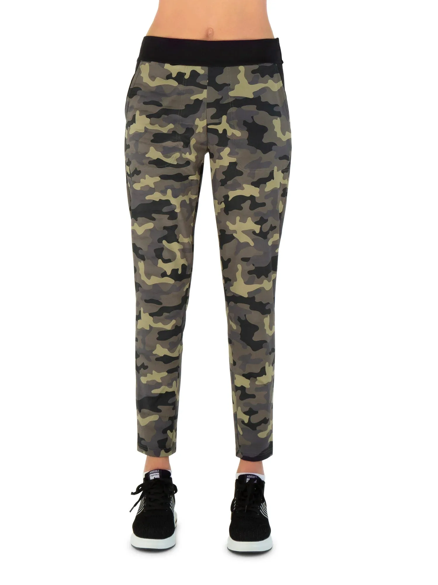 InPhorm Fitted Pencil Shape Golf Pant Camo Womens