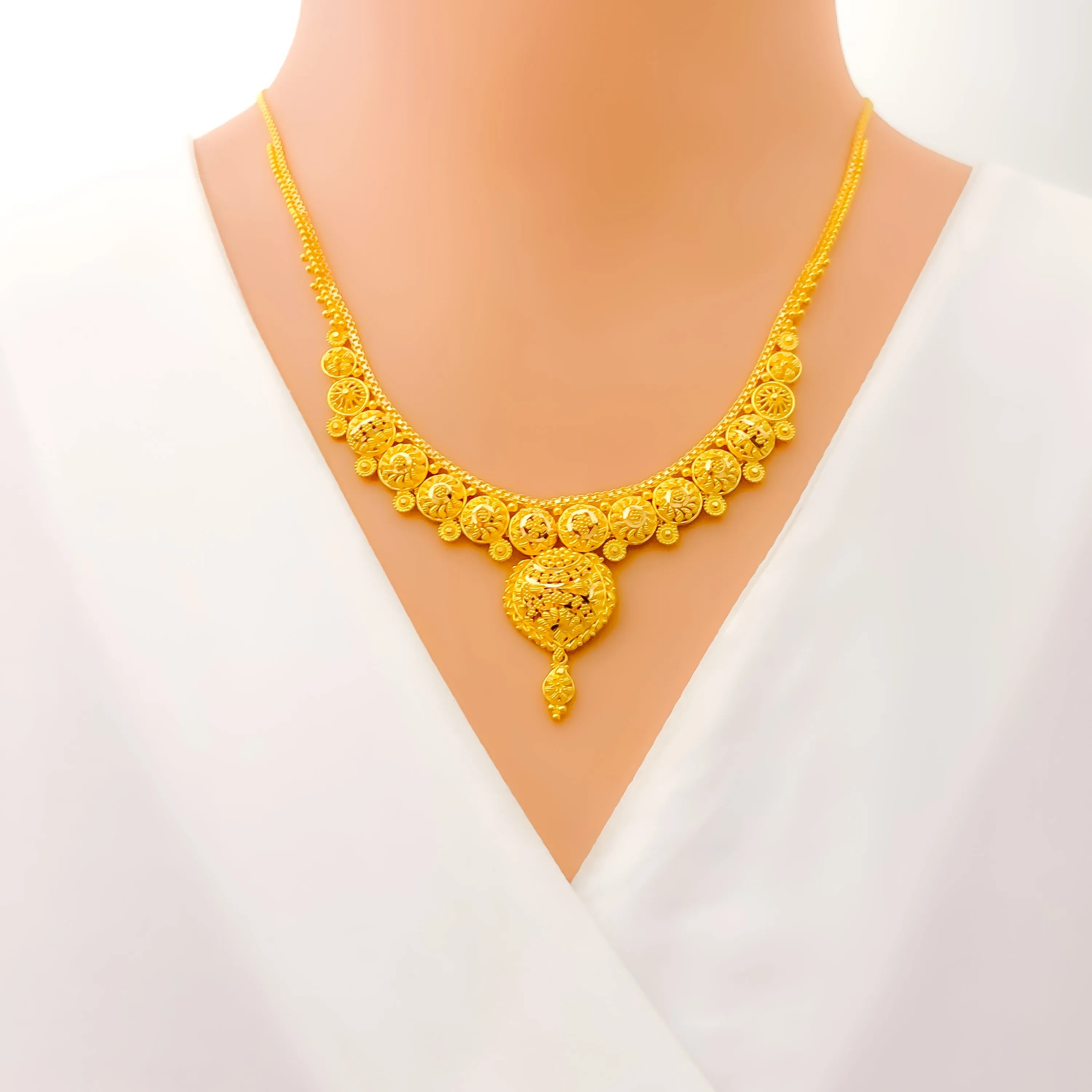 Intricate Opulent Floral 22k Gold Necklace Set