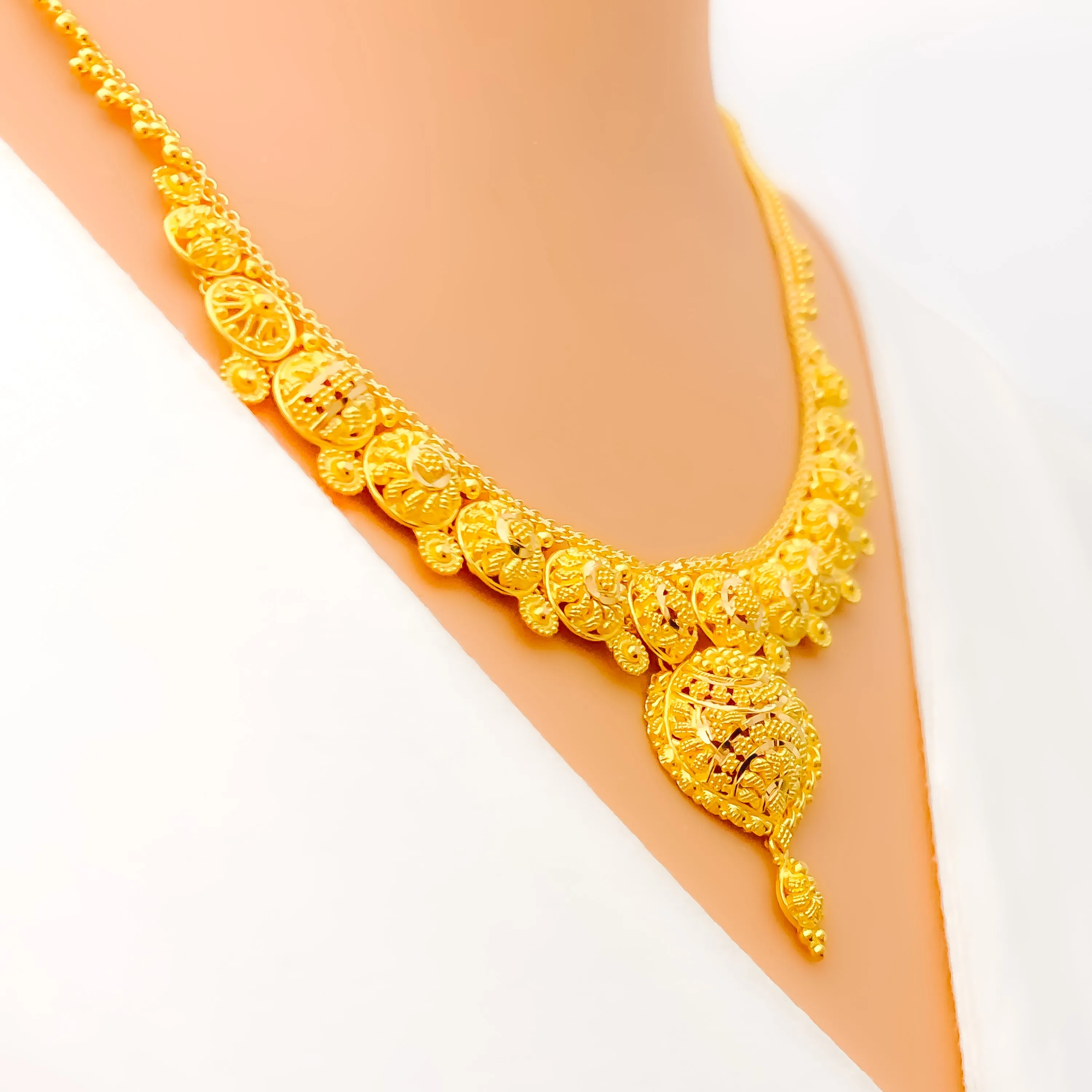 Intricate Opulent Floral 22k Gold Necklace Set
