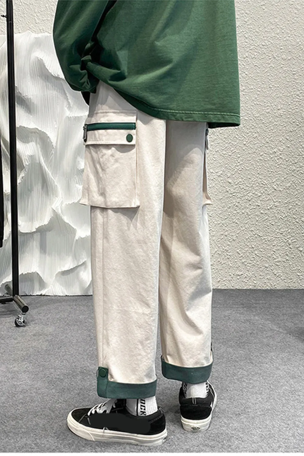 Loose Side Cargo Pockets Men Pants