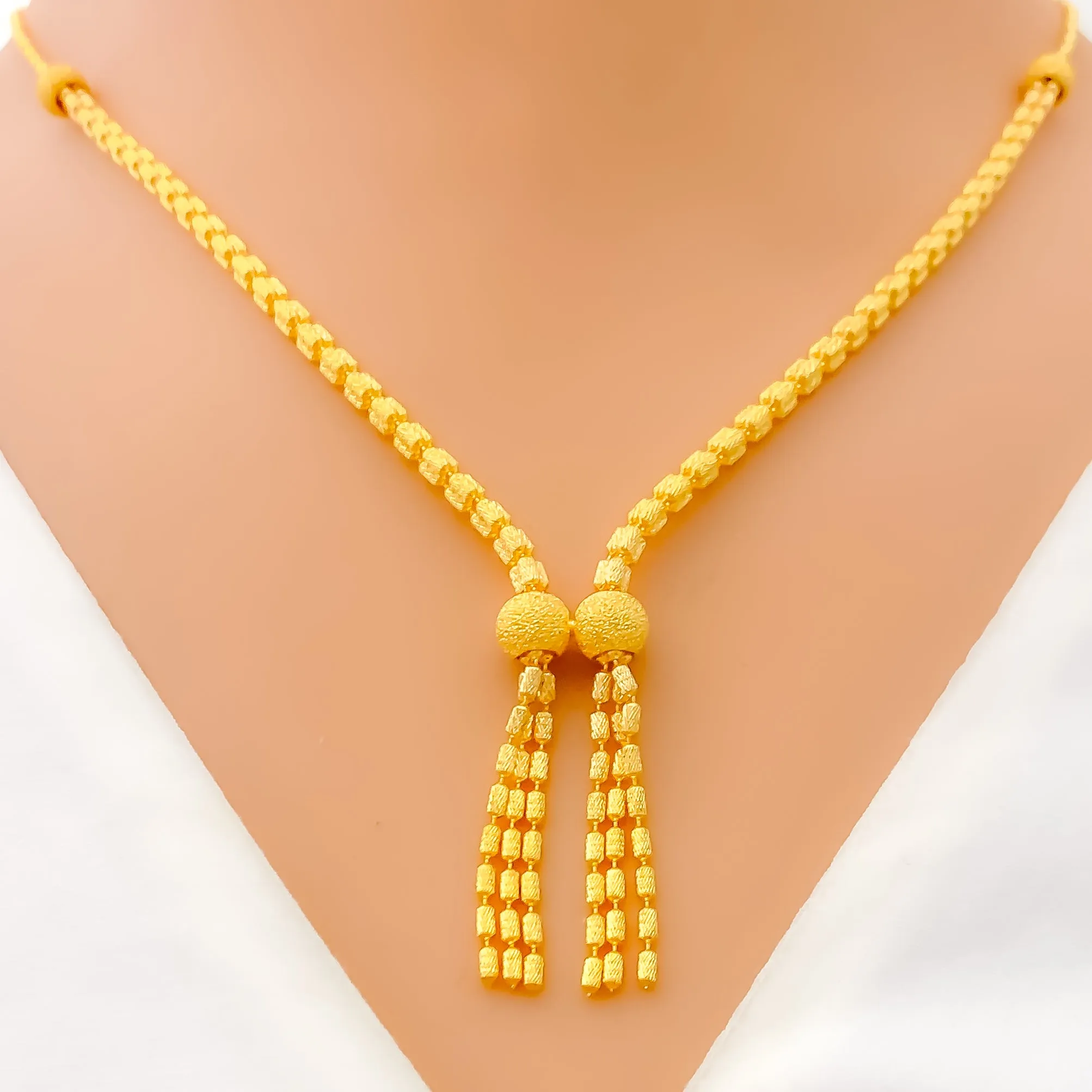 Mesmerizing Modish 22K Gold Rare Necklace Set