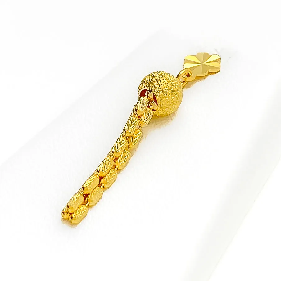 Mesmerizing Modish 22K Gold Rare Necklace Set