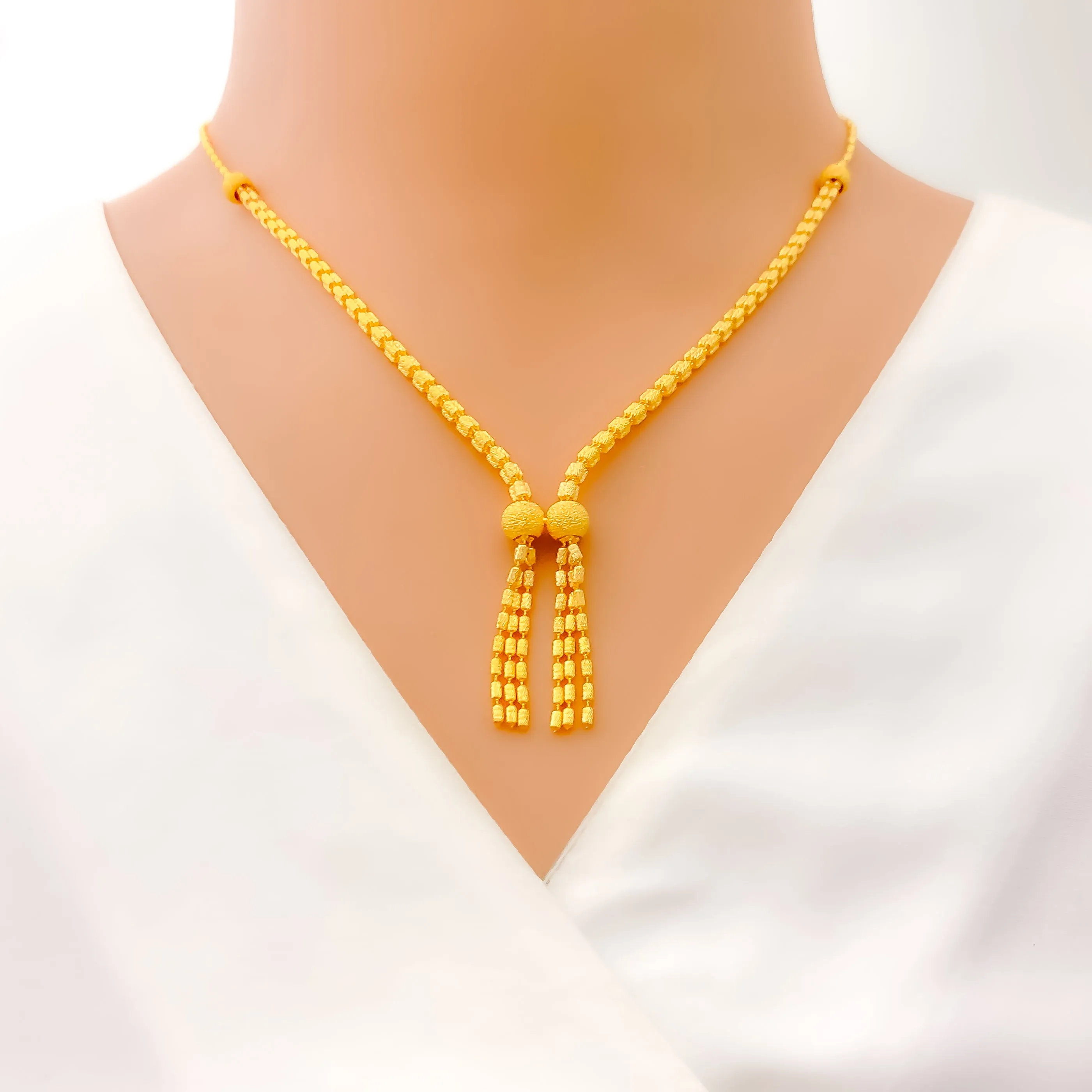 Mesmerizing Modish 22K Gold Rare Necklace Set