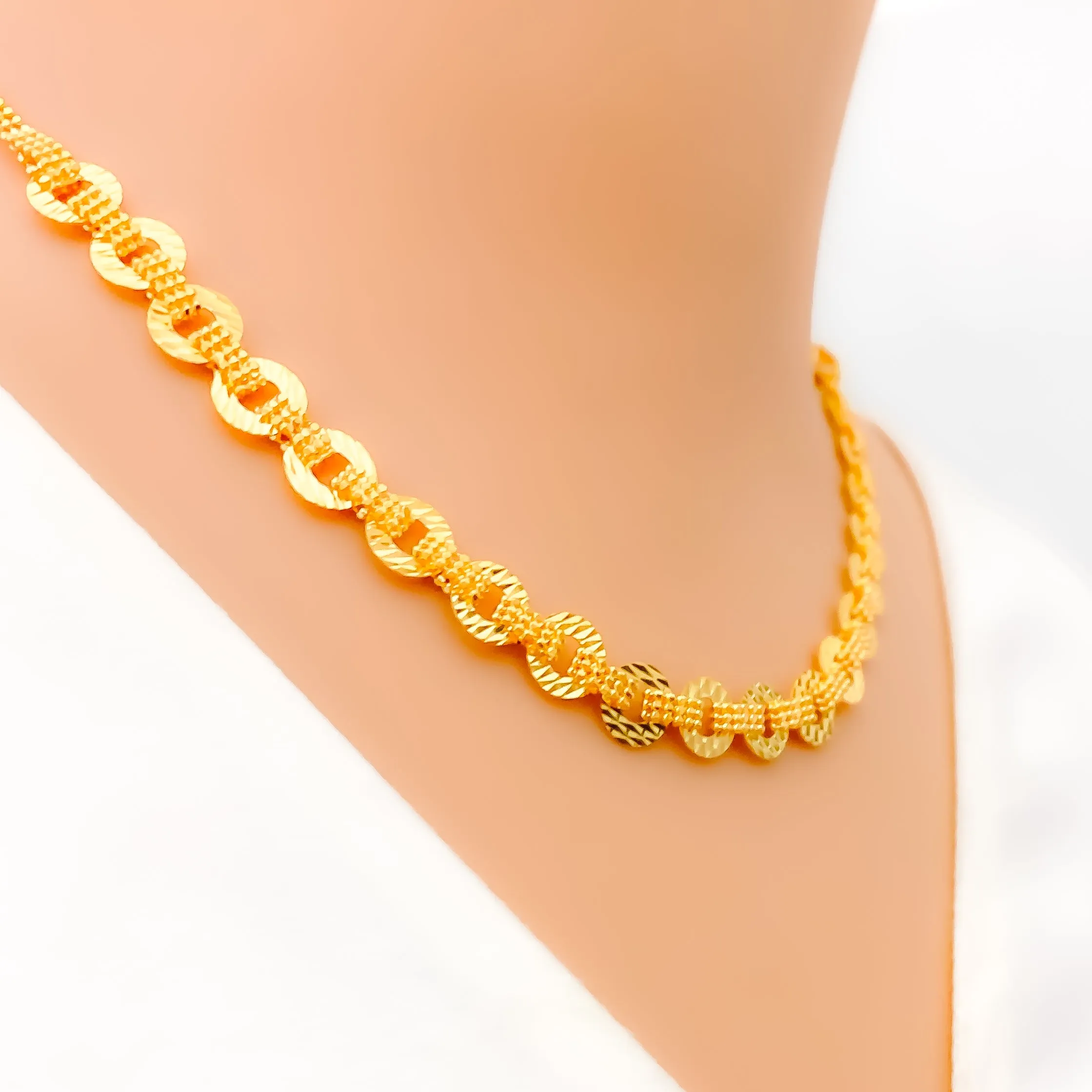 Modern Interlinked Halo 22K Gold Necklace Set