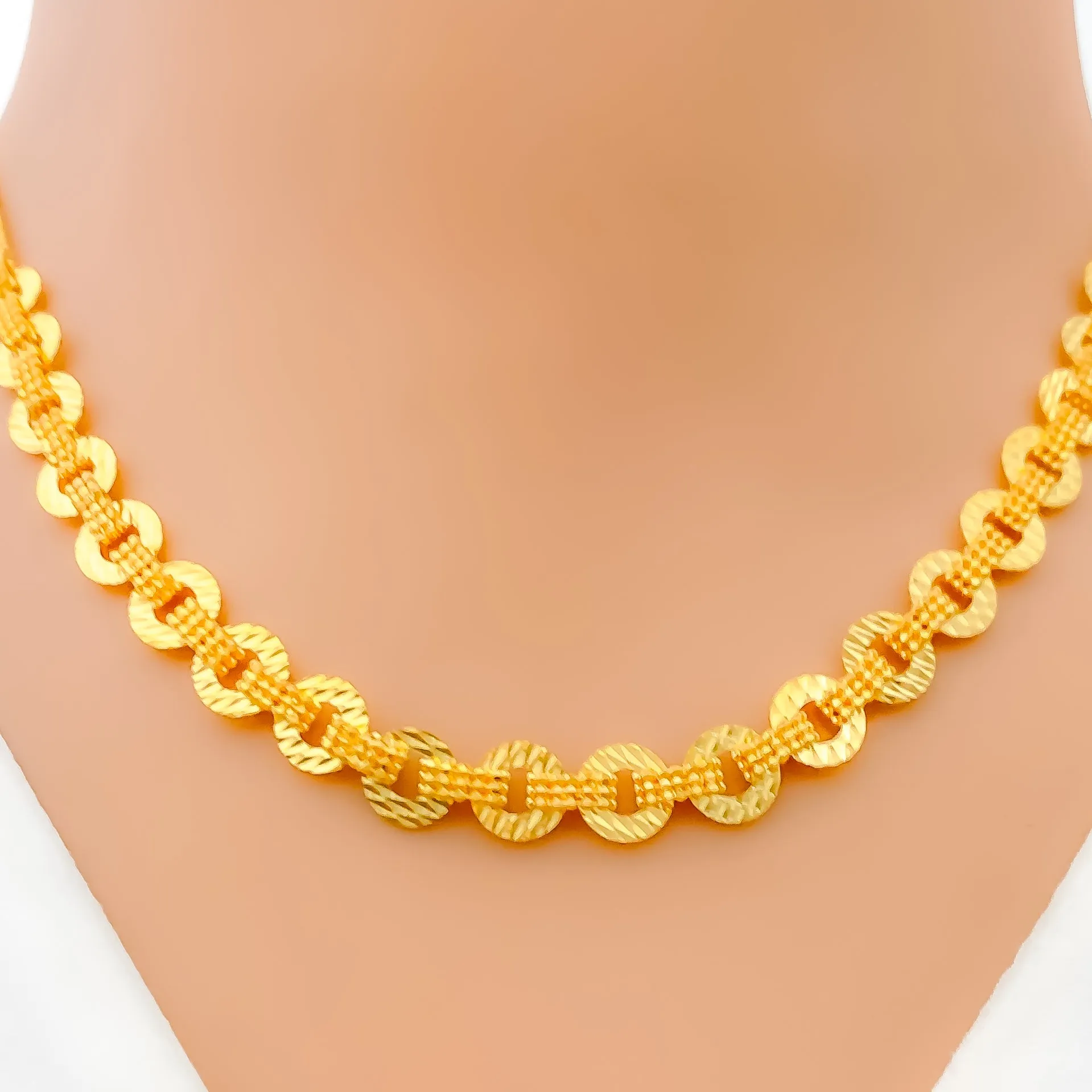 Modern Interlinked Halo 22K Gold Necklace Set