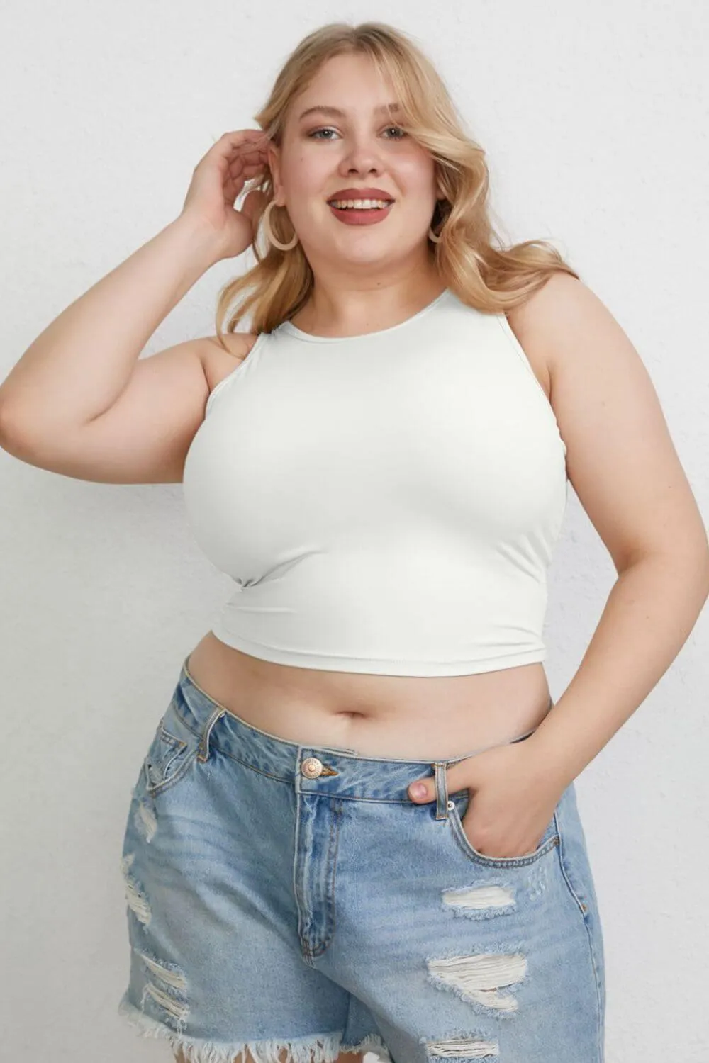 Round Neck Slim Tank – Sleek, Stylish, and Perfect for Layering