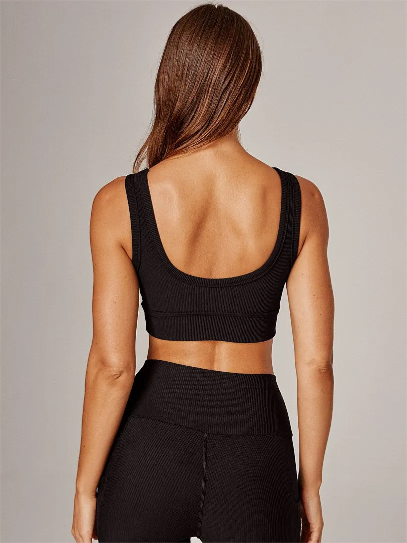 RUNNING BARE BRA SPORTS SCOOP UP