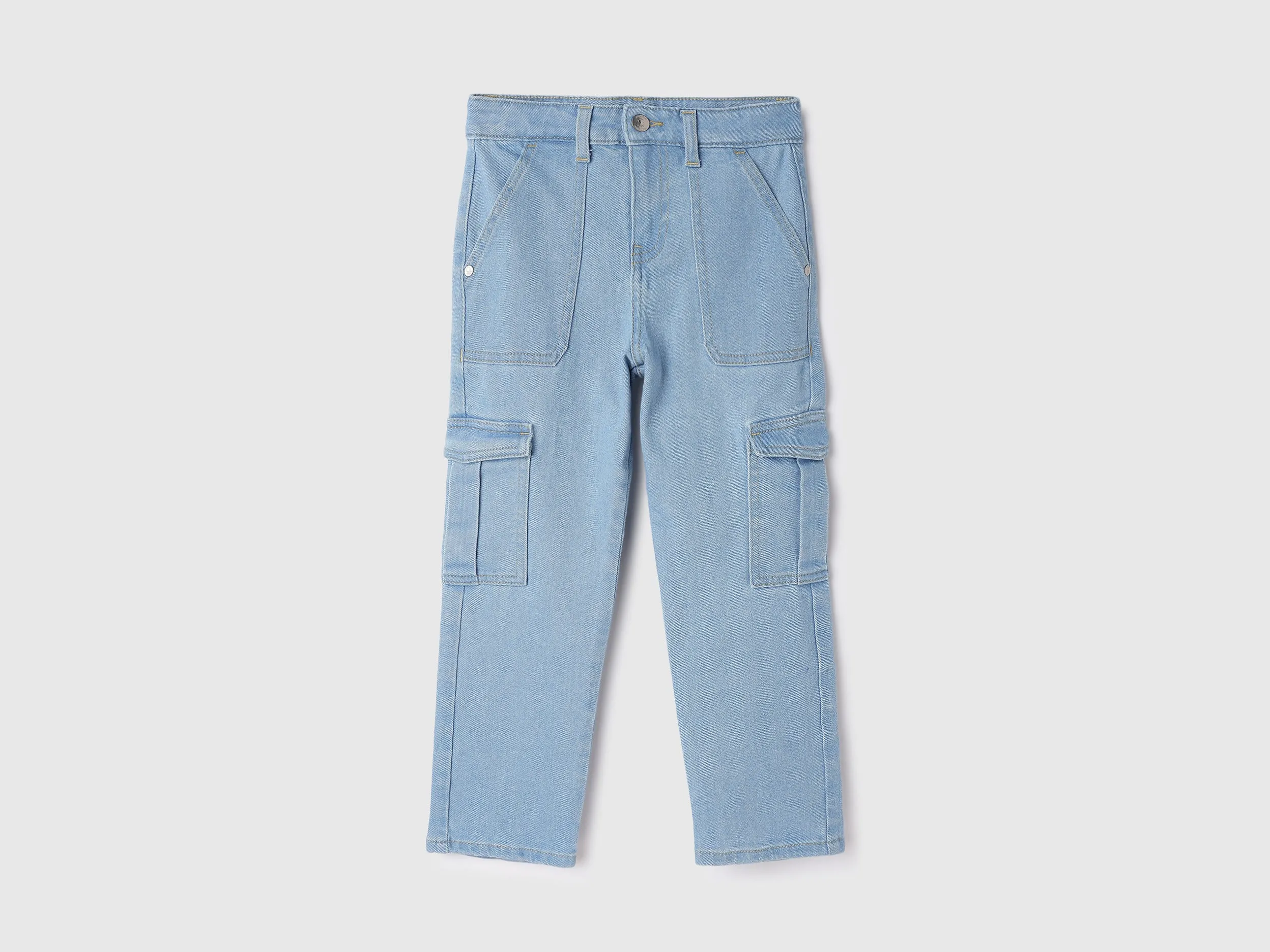 Solid Straight Fit Cargo Pants