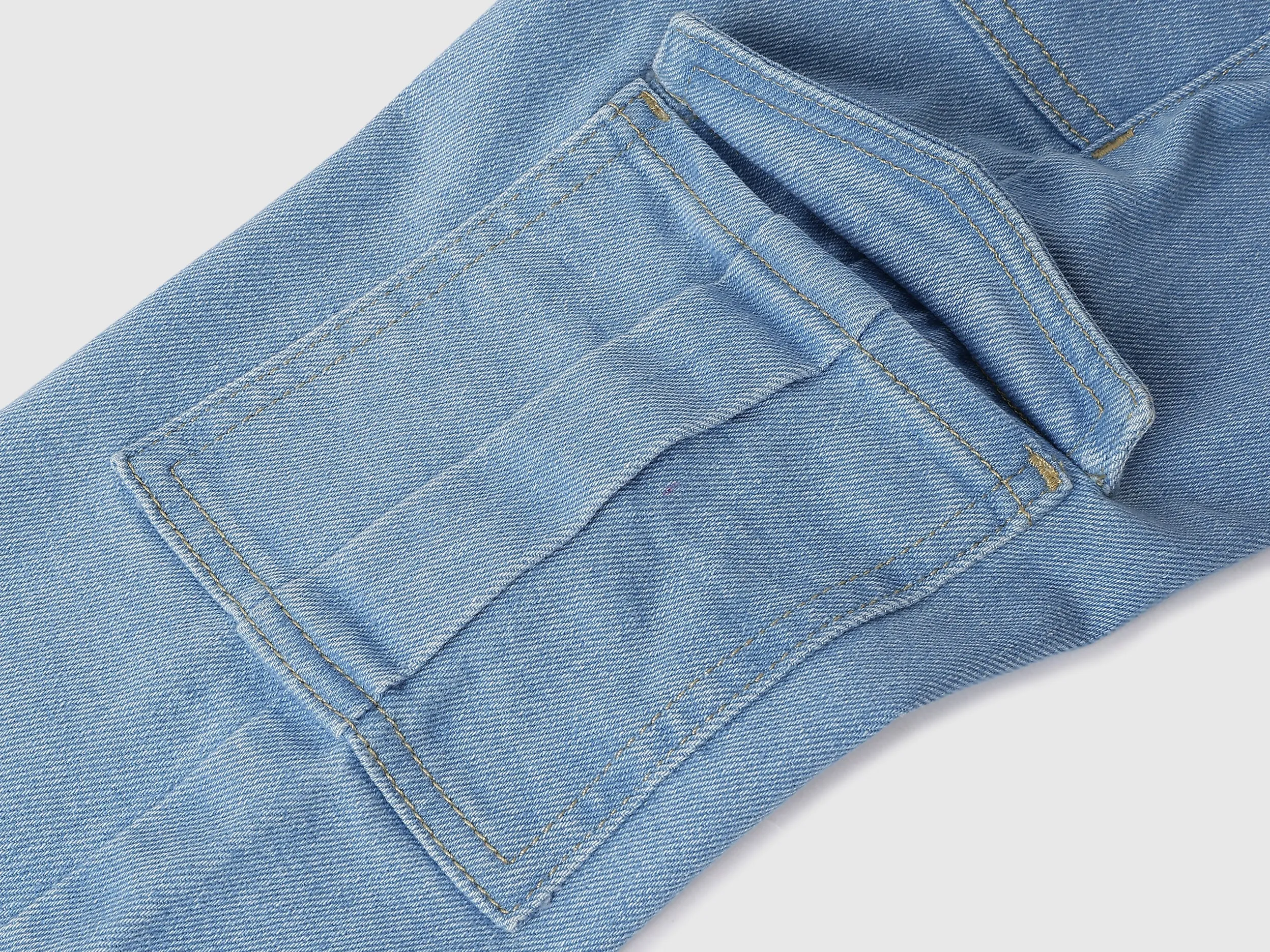 Solid Straight Fit Cargo Pants