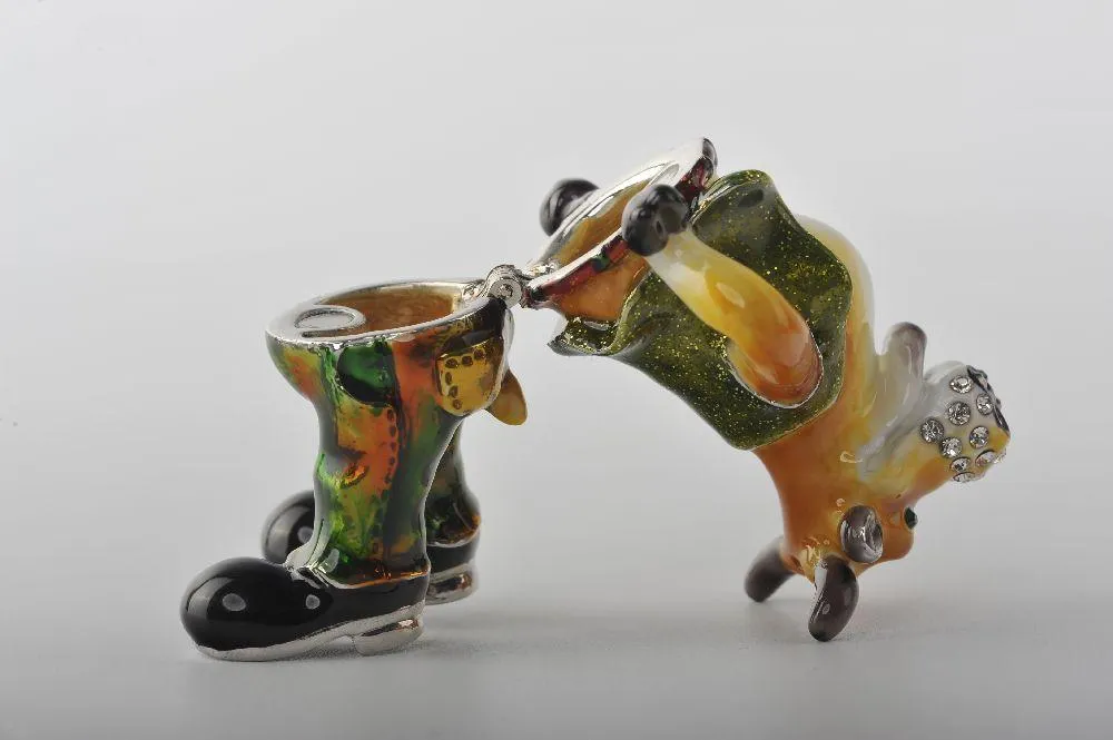 Standing Bull with Green Pants