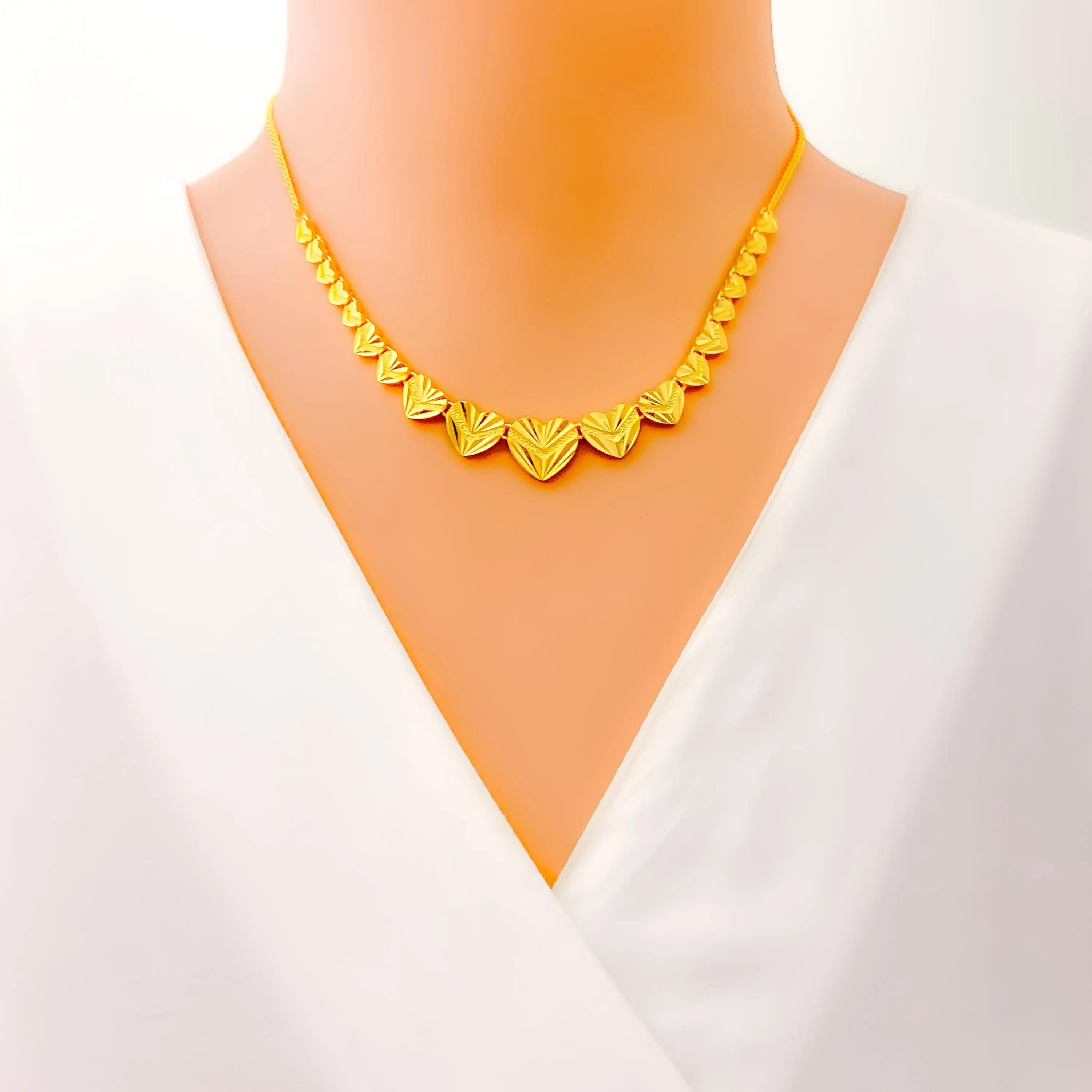 Striking Graduating Heart 22K Gold Necklace Set