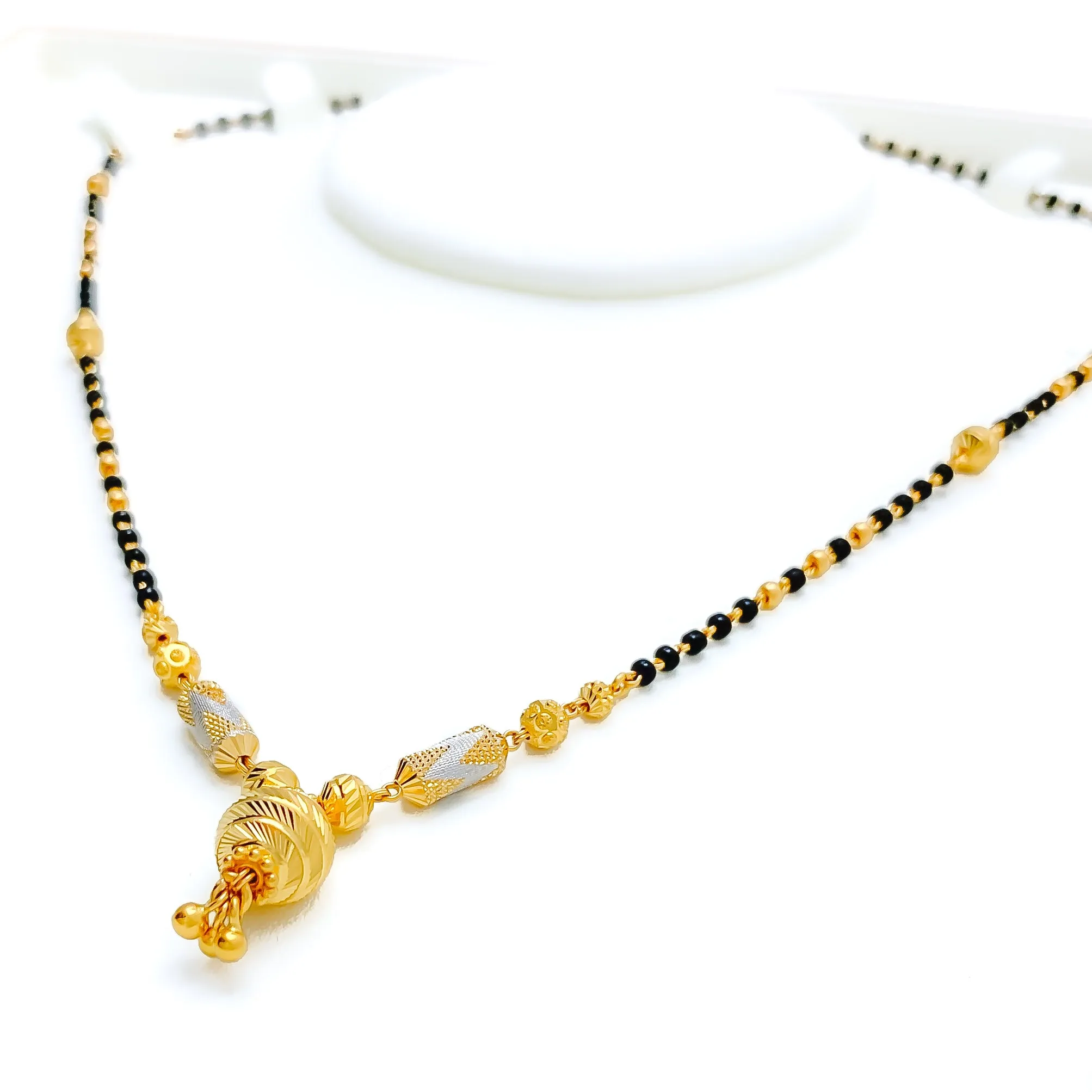 Trendy Distinct Dual Tone 22k Gold Mangal Sutra