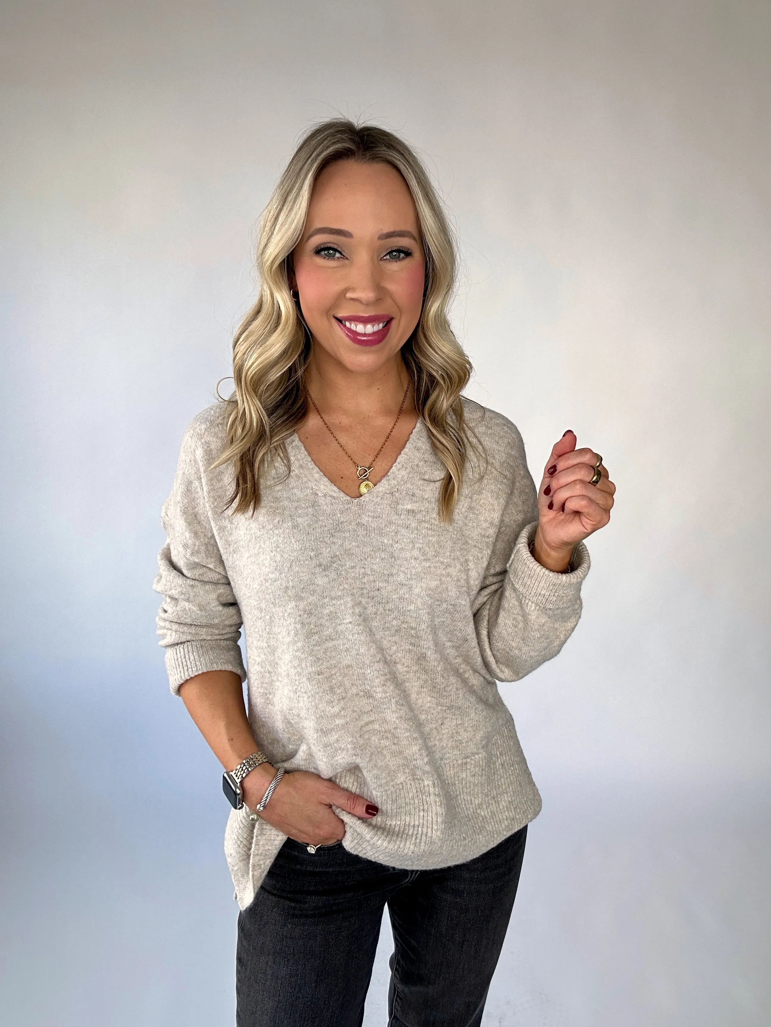 Uptown Elegance Soft V-Neck Sweater - Oatmeal