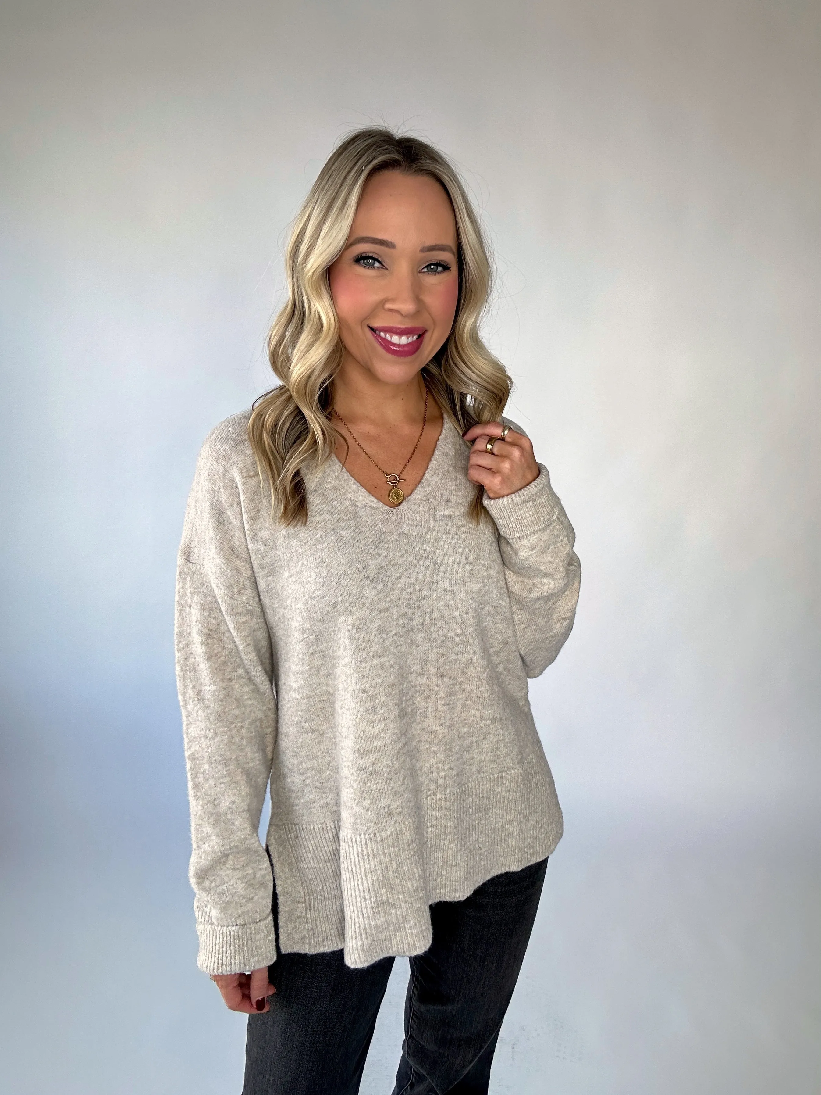 Uptown Elegance Soft V-Neck Sweater - Oatmeal