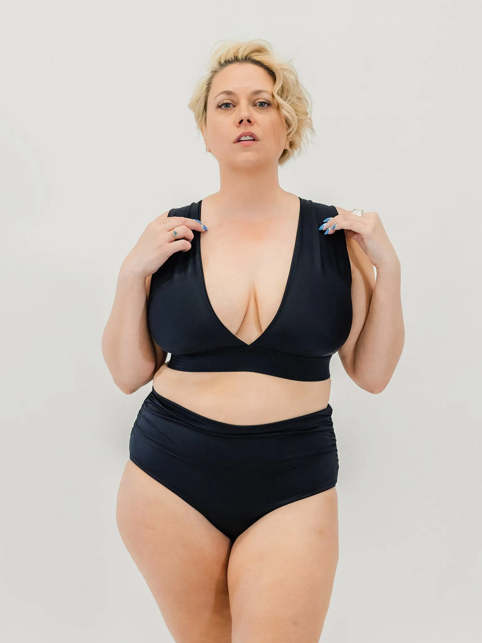 Vita Deep V Top