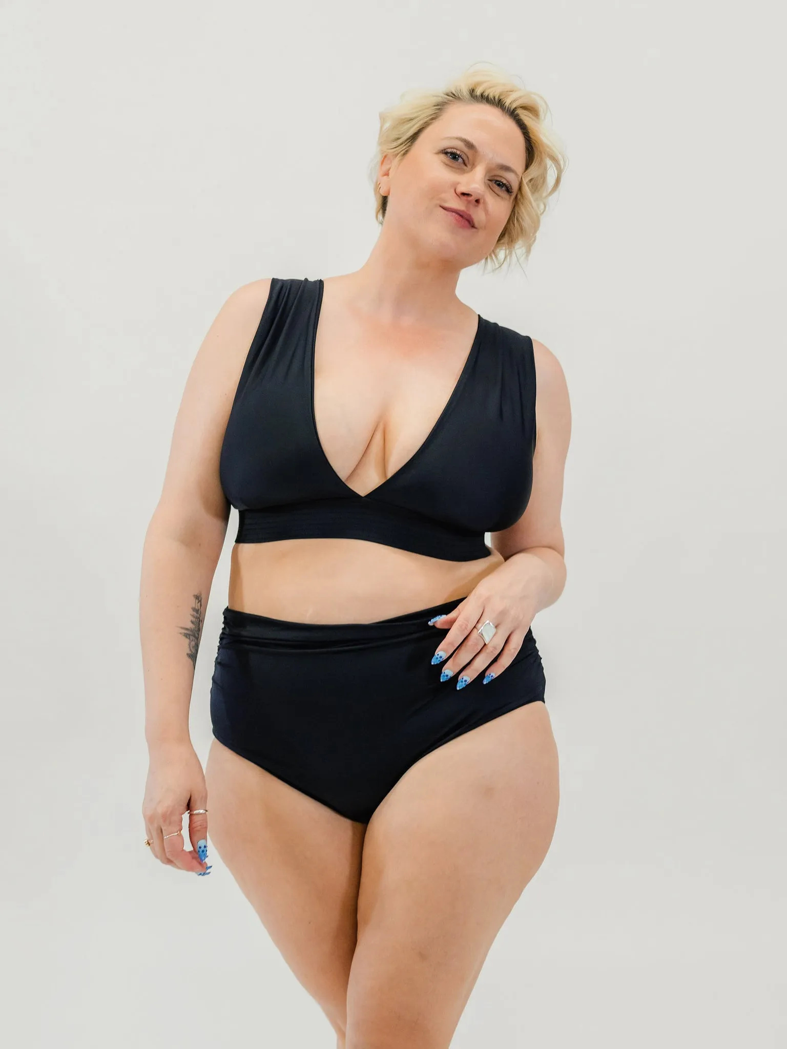 Vita Deep V Top