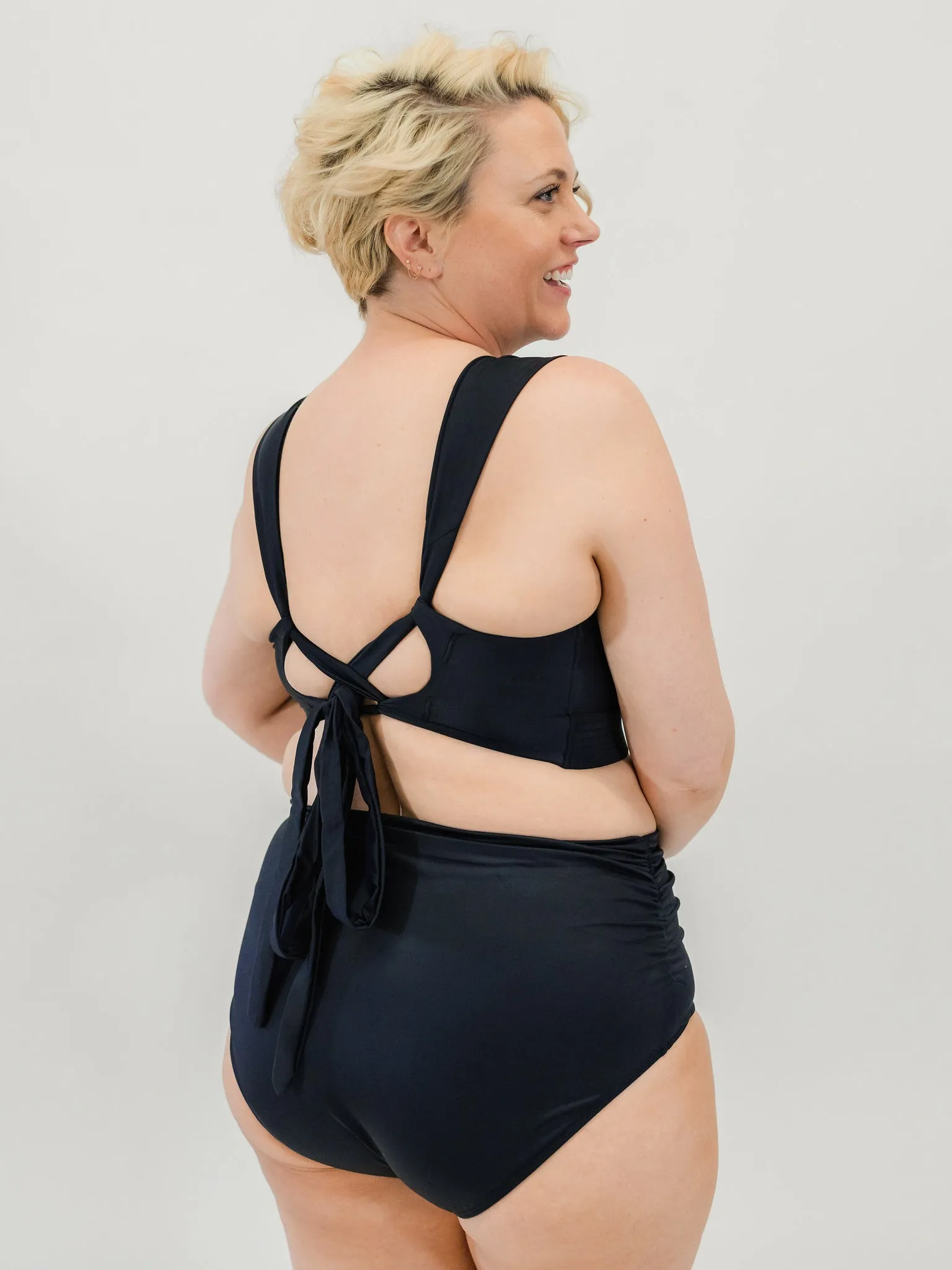 Vita Deep V Top