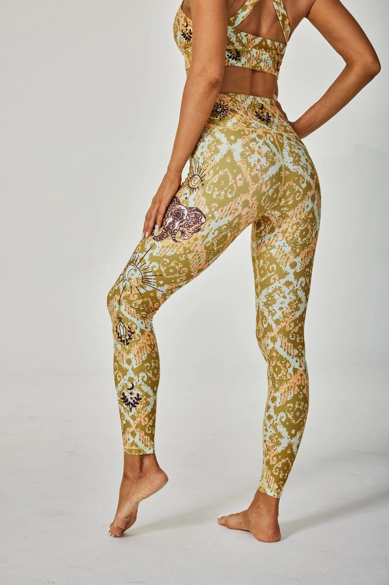 Women's High-Waisted Yoga Leggings with Celestial Elephant Print – Stretch Workout Tights for Gym, Pilates, and Everyday Comfort