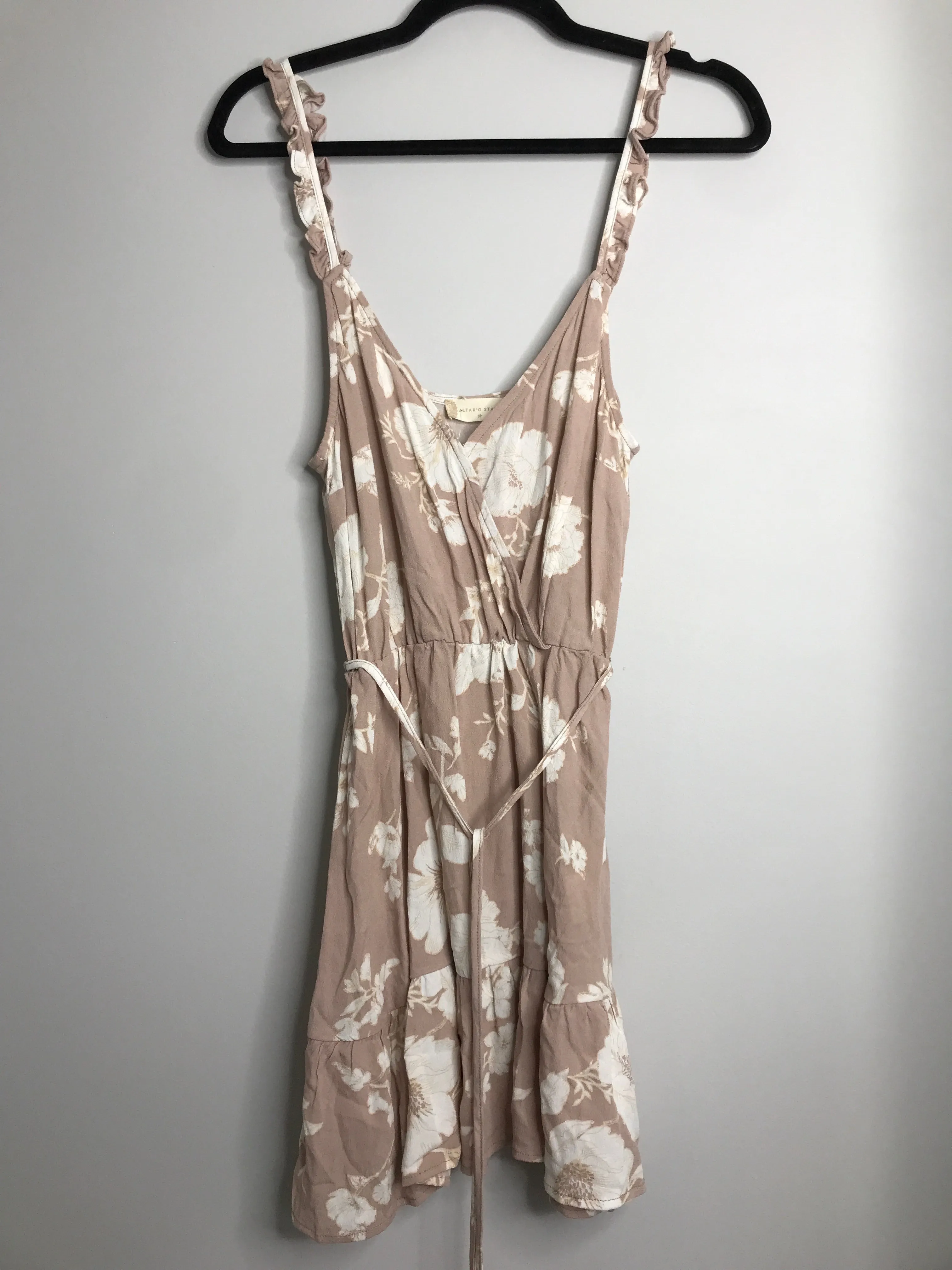 Womens Size Med Misses Pink Altar'd State Dress