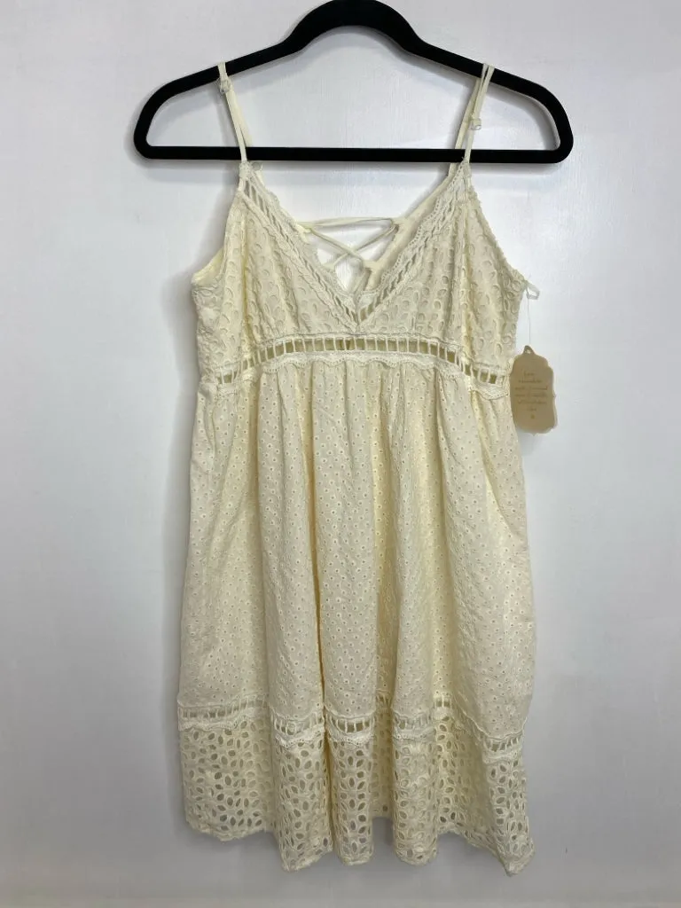 Womens Size Sm Misses Cream Altar'd State Dress