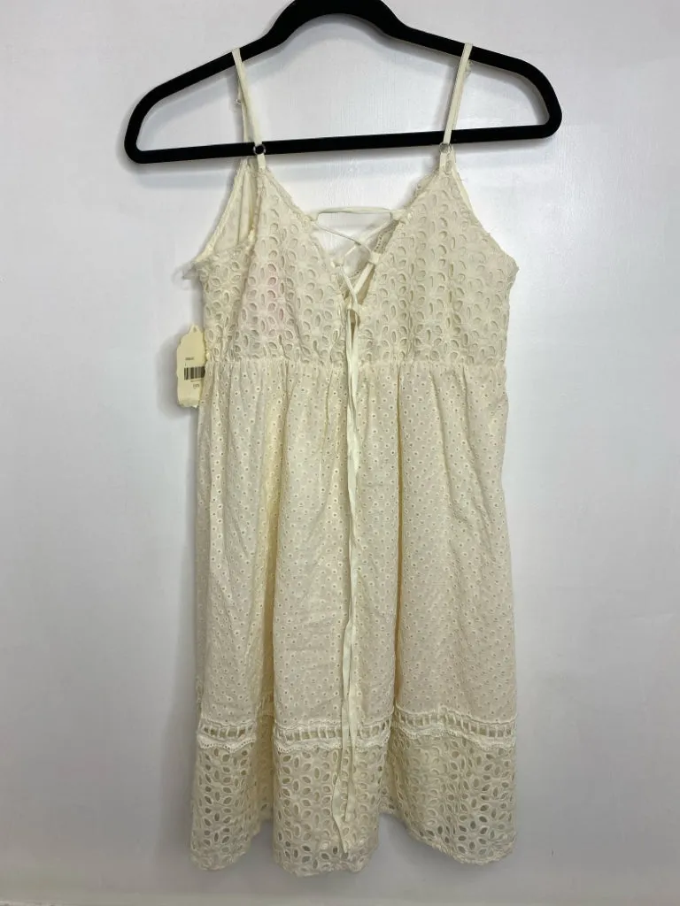 Womens Size Sm Misses Cream Altar'd State Dress